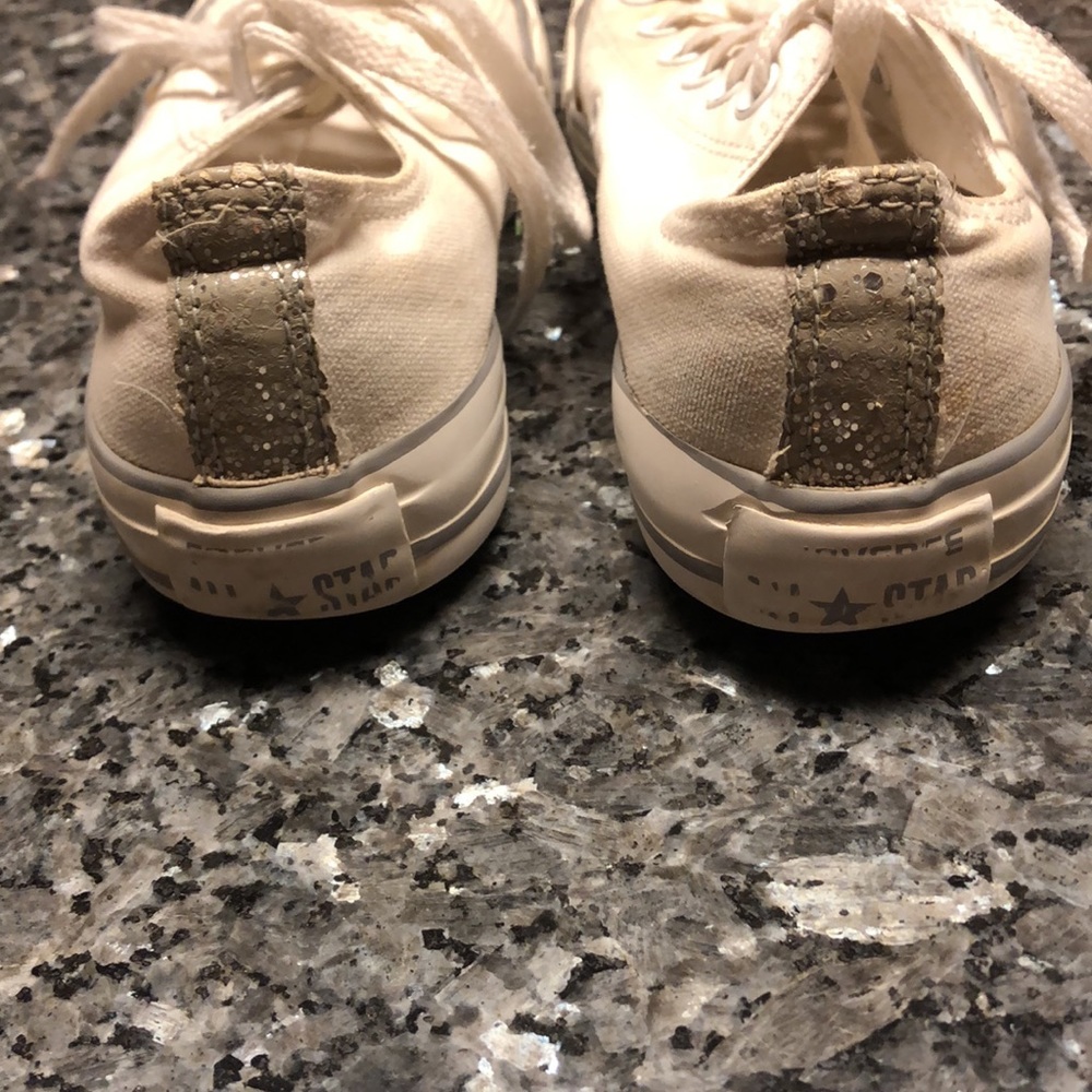 Converse All-Star Chuck Taylor Lo Glitter Toe Sneakers - Picture 15 of 17